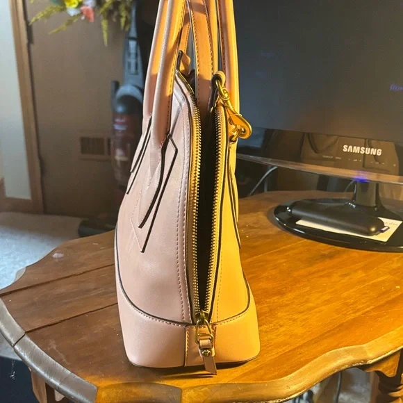 Anne Klein Pink Satchel with Gold Details - Picture 2 of 9